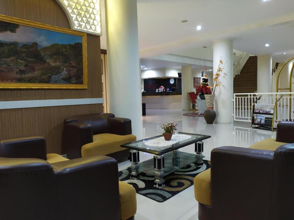 Rangkayobasa Hotel Padang Panjang Bukittinggi Exteriör bild